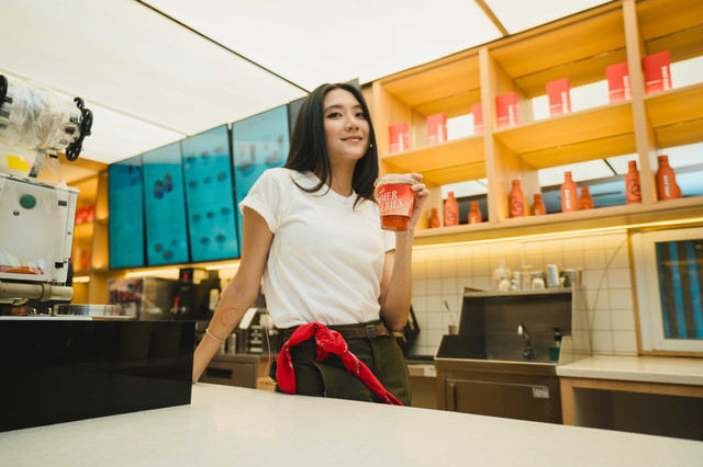 Rachel Cia atau yang akrab disapa RACH? siap sapa penggemar lewat Summer Series 2026. Foto: Istimewa