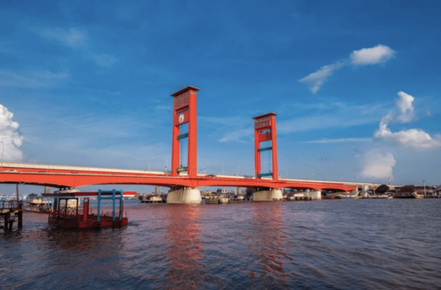 Jembatan Ampera, Palembang Sumsel. Foto: Shutterstock