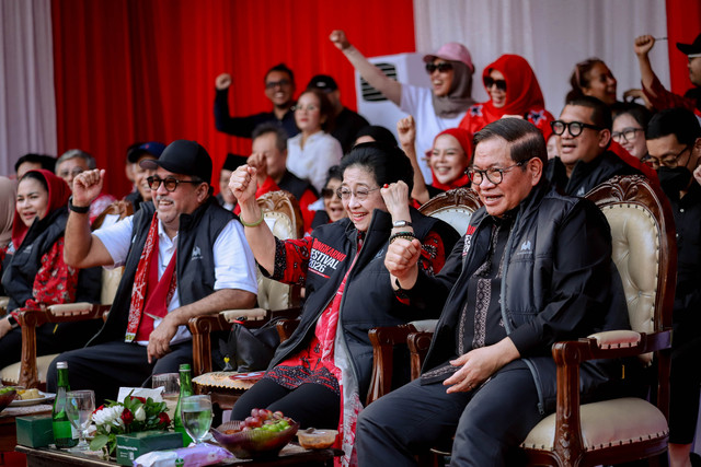 Presiden ke-5 RI Megawati Soekarnoputri tiba untuk menghadiri Bung Karno Festival di Taman Proklamasi, Jakarta, Sabtu (20/6/2026). Megawati yang didampingi Gubernur DKI Jakarta Pramono Anung dan Wakil Gubernur DKI Jakarta Rano Karno. Foto: Jamal Ramadhan/kumparan