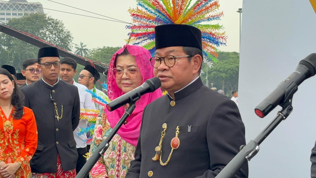Gubernur DKI Jakarta Pramono Anung dalam jumpa pers di Silang Selatan Monas, Jakarta Pusat, Senin (22/6). Foto: Nauval Pratama/kumparan