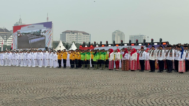 Suasana Upacara Hari Ulang Tahun (HUT) ke-499 Jakarta di Silang Selatan Monas, Jakarta Pusat, Senin (22/6). Dok Nauval Pratama