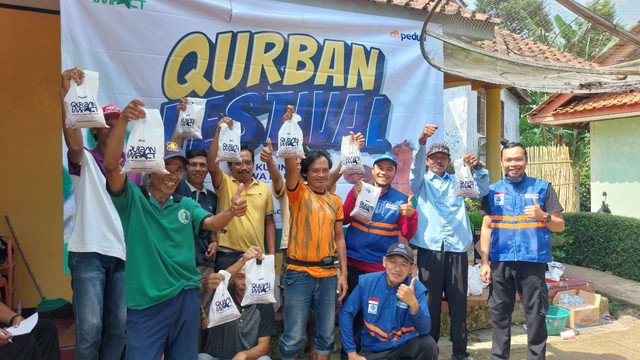 DT Peduli Kuningan Bahagiakan Warga Dusun Dahu, Cimenga lewat Program Qurban Impact (Sumber: DT Peduli)