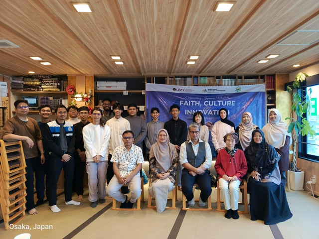 Foto Tim Pengabdian Masyarakat UMY bersama komunitas Muslim di Japan Da’wah Centre