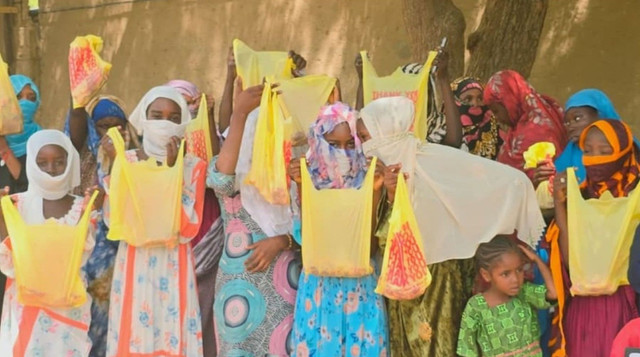 Kebahagiaan Warga Muslim di Pelosok Kamerun tepatnya di Daerah Kousseri (Sumber: DT Peduli)