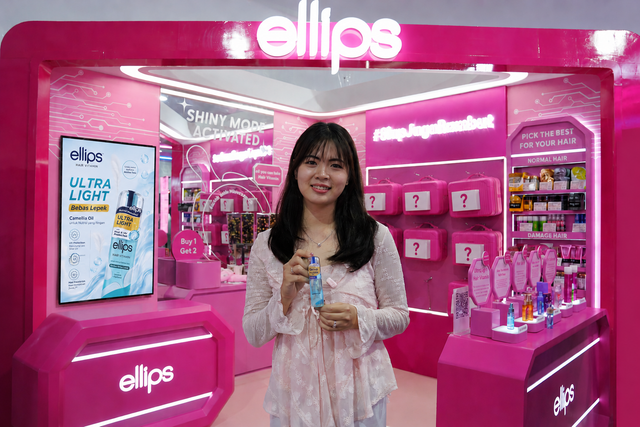 Ellips perkenalkan hair vitamin ultra light, nutrisi maksimal tanpa rasa lepek untuk rambut helai tipis dan perempuan aktif. Foto: Kino Indonesia