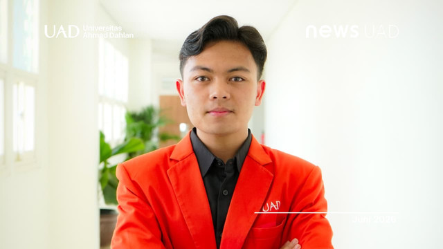 Rizal Agus Setiawan mahasiswa Universitas Ahmad Dahlan (UAD) raih penghargaan favorit pada kompetisi fotografi di Malaysia (Foto. Rizal)