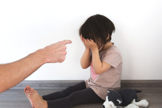 Ilustrasi kekerasan pada anak. Foto: Evgeniia Primavera/Shutterstock