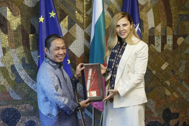Wakil Menteri Luar Negeri Muhammad Anis Matta bertemu Menteri Luar Negeri Bulgaria Velislava Petrova di Sofia, Bulgaria, Senin (22/6/2026). Foto: Kemenlu RI