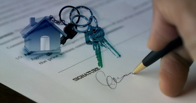Foto: https://cdn.pixabay.com/photo/2018/09/25/09/17/sale-3701777_960_720.jpg