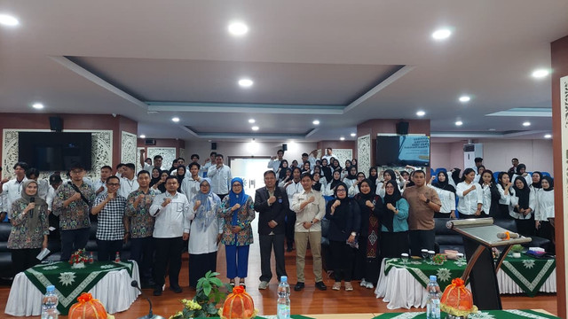 Fakultas Teknik Unismuh dan BJKW VI Bekali Mahasiswa Sertifikasi SMKK