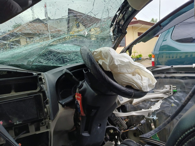Dua tersangka kurir narkoba alami kecelakaan di Tapanuli Utara, Rabu (24/6). Foto: Polres Taput