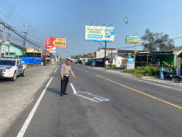Lokasi kecelakaan yang menewaskan seorang nenek di Jalan Yogya-Wates, Sedayu, Kabupaten Bantul, Rabu (24/6).  Foto: Dok. Polres Bantul