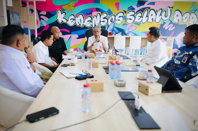 Pemkab Jember temukan 14 ribu lebih penerima bansos meninggal dunia, Wamensos Agus Jabo apresiasi aksi verifikasi data ASN, Rabu (24/6/2026). Foto: Kemensos RI