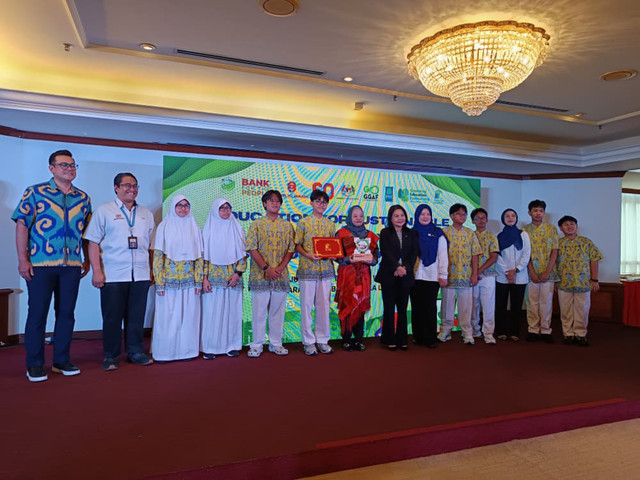 Pelajar SMP Indonesia sabet juara Education for Sustainable Development di Malaysia. Foto: Dok. Istimewa