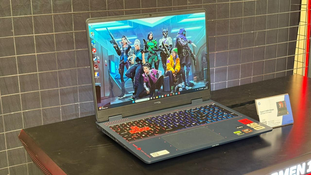 HyperX OMEN 16 VALORANT Limited Edition. Foto: Habib Allbi Ferdian/kumparan