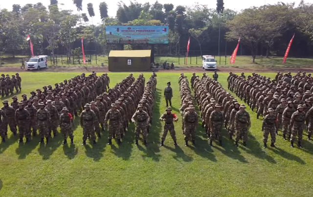 Peserta Diklat SPPI Kopdes dan Kampung Nelayan mengikuti upacara pembukaan diklat, Juni 2026. Foto: IG/@puskompetensi_bela_negara