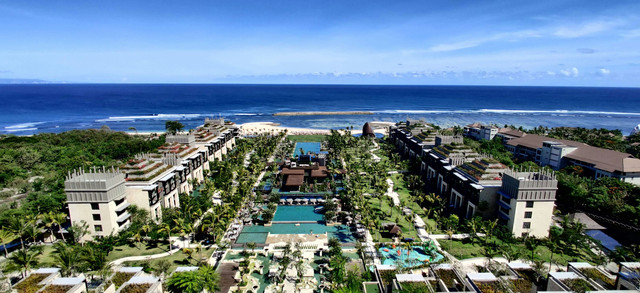 Salah satu resor yang berada di kawasan Nusa Dua, Bali. Foto: Dominic Kurniawan Suryaputra/Unsplash