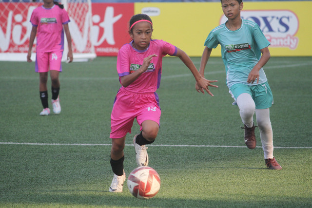 Angelina bermain di ajang MLSC All-Stars 2026 babak delapan besar pada Jumat (26/6) di Stadion Supersoccer Arena, Kabupaten Kudus, Jawa Tengah. Foto: kumparanBOLANITA/Vega Ma'arijil Ula