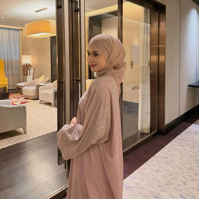 Content creator dan influencer asal Malaysia, Isya Hisham. Foto: Instagram/ @isyahisham