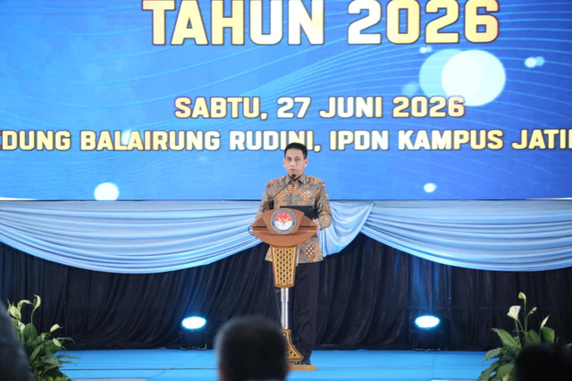 Wamendagri Akhmad Wiyagus dorong IKAPTK jadi kekuatan moral birokrasi dan penopang ketahanan nasional dalam Konaslub 2026, Sabtu (27/6/2026). Foto: Kemendagri RI