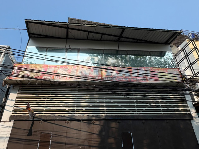 Percetakan Mau Print di Jalan Kalibaru Timur, Senen, Jakarta Pusat, Minggu (28/6/2026). Foto: Rayyan Farhansyah/kumparan