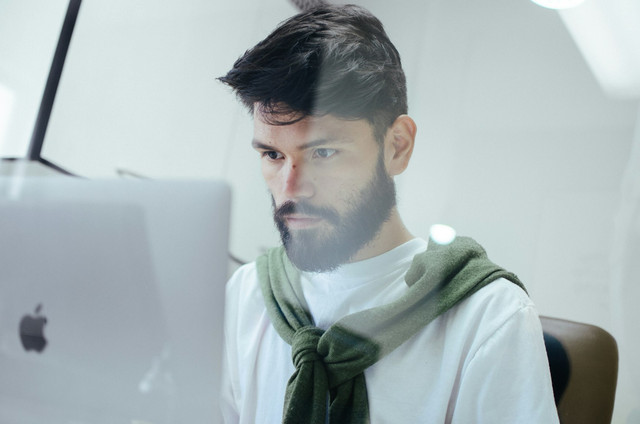 Ilustrasi attention span pendek. Foto Unsplash.