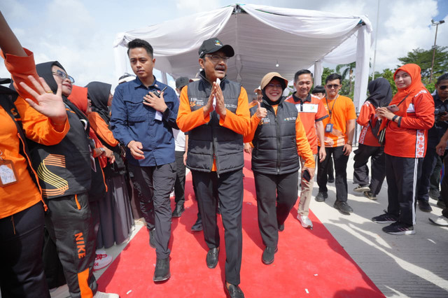 Menteri Sosial Saifullah Yusuf (Gus Ipul) hadiri kegiatan Semarak (Sensus Ekonomi Milik Rakyat) Wong Kito 2026 yang digelar Badan Pusat Statistik (BPS) di Benteng Kuto Besak, Palembang, Sumatera Selatan, Minggu (28/6/2026). Foto: Kemensos RI