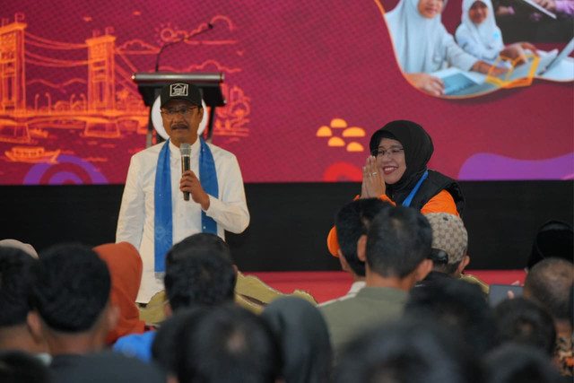 Menteri Sosial Saifullah Yusuf (Gus Ipul) hadiri Open House Sekolah Rakyat untuk orang tua dan calon siswa di Sekolah Rakyat Menengah Atas (SRMA) 7 Palembang, Sumatera Selatan, Minggu (28/6/2026). Foto: Kemensos RI