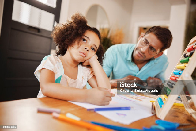 Ilustrasi anak tidak fokus saat belajar (Sumber: https://www.pexels.com/id-id/)