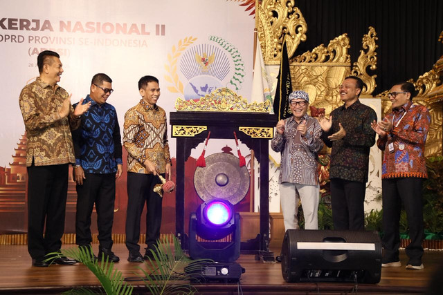 Wamendagri Akhmad Wiyagus di acara Rakernas II Asosiasi DPRD Provinsi Seluruh Indonesia (ADPSI) di Kota Denpasar, Bali, Senin (29/6/2026). Foto: Kemendagri RI