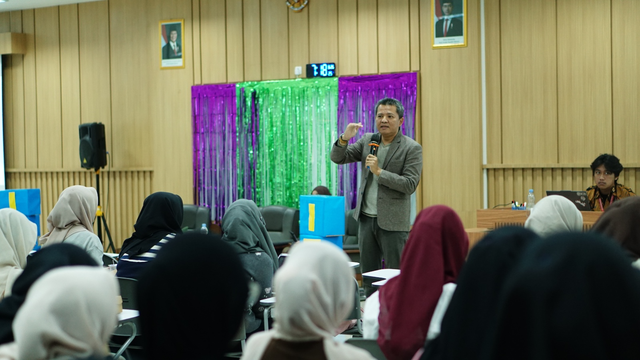 Farmasi UMS Perkuat Soft Skill Mahasiswa Lewat Career Insight