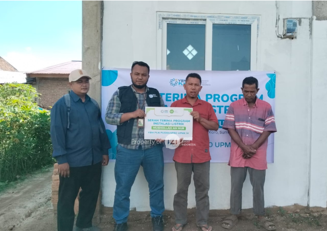 YBM PLN Pusmanpro & LAZNAS IZI Salurkan Bantuan Instalasi Listrik Musholla