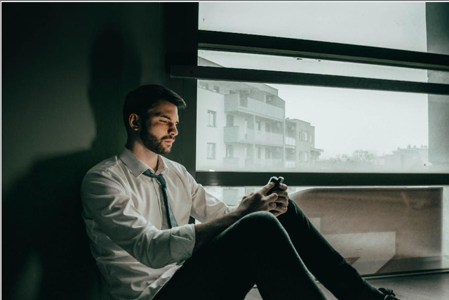 Foto oleh Borna Hržina di Unsplash