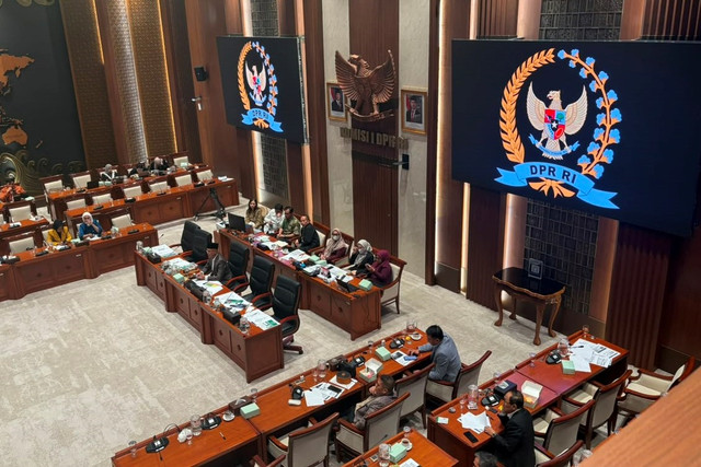 Rapat dengar pendapat Komisi I DPR terkait masukan RUU KKS di Kompleks Parlemen, Senayan, Jakarta, Selasa (30/6/2026). Foto: Nasywa Athifah/kumparan