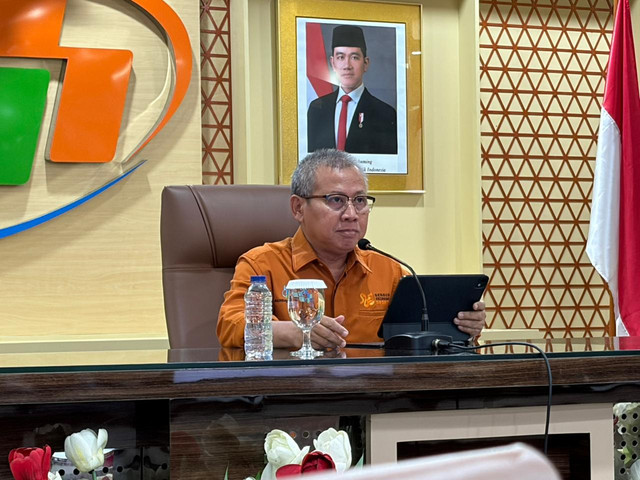 Deputi Bidang Statistik Distribusi Jasa BPS, Ateng Hartono, dalam konferensi pers di Kantor Pusat BPS, Jakarta, Rabu (1/7/2026). Foto: Najma Ramadhanya/kumparan