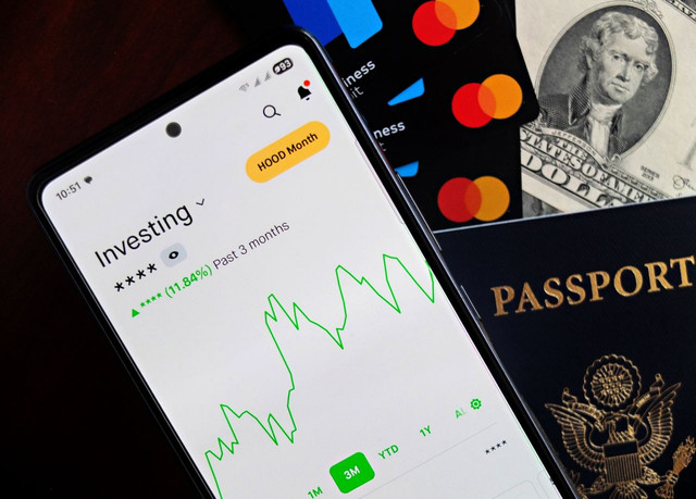 Ilustrasi mengintip daftar instrumen investasi yang menghasilkan uang tiap bulan. Foto: Pexels