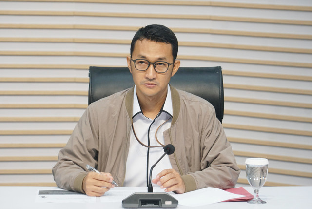 Juru Bicara KPK Budi Prasetyo memaparkan hasil konferensi pers kasus dugaan suap jual beli jabatan di pemerintahan Kabupaten Kuansing di Gedung KPK RI, Jakarta, Rabu (1/7/2026). Foto: Iqbal Firdaus/kumparan