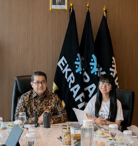 Pendiri Langit Pictures, Ferly Halim, temui Menteri Ekonomi Kreatif Republik Indonesia, Teuku Riefky Harsya. Foto: Dok. Istimewa