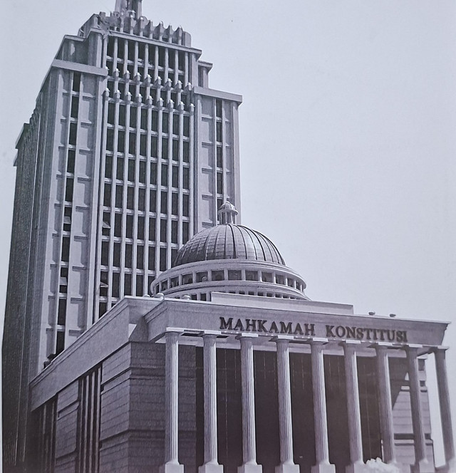 Gedung Mahkamah Konstitusi. Foto: Kamera Ponsel Pintar Risty Aprilia