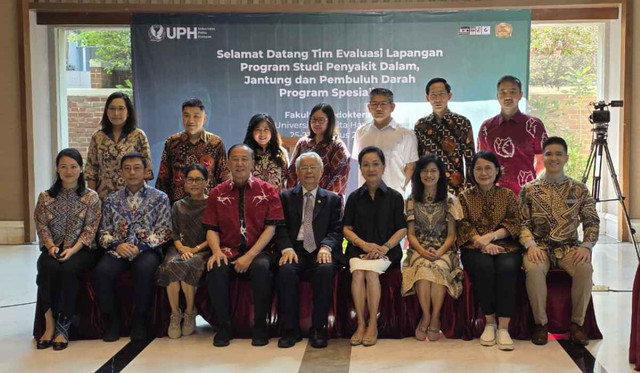 Fakultas Kedokteran Universitas Pelita Harapan (FK UPH) menghadirkan Program Pendidikan Dokter Spesialis (PPDS) Jantung dan Pembuluh Darah. Program ini telah resmi memperoleh izin operasional dari Kementerian Pendidikan Tinggi, Sains, dan Teknologi Republik Indonesia (Kemdiktisaintek RI) melalui SK Nomor 840/B/O/2025.