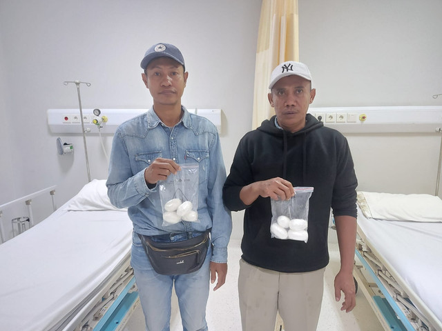 Polisi tangkap kurir yang sembunyikan 500 gram sabu dalam anus di Bandara Soetta. Foto: Dok Istimewa