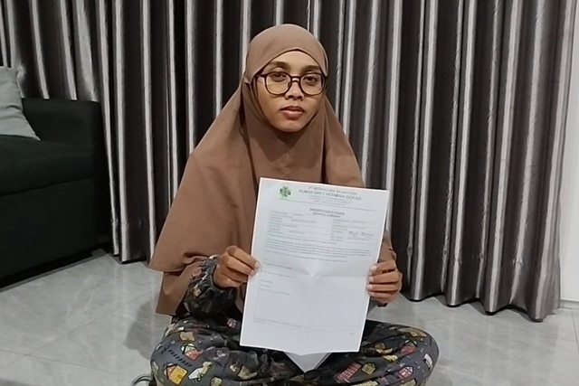 Andin, ibu seorang bayi berusia sembilan bulan berinisial NR yang diduga menerima vaksin tidak sesuai di Puskesmas Bintara Jaya, Kecamatan Bekasi Barat. Foto: Dok. Istimewa