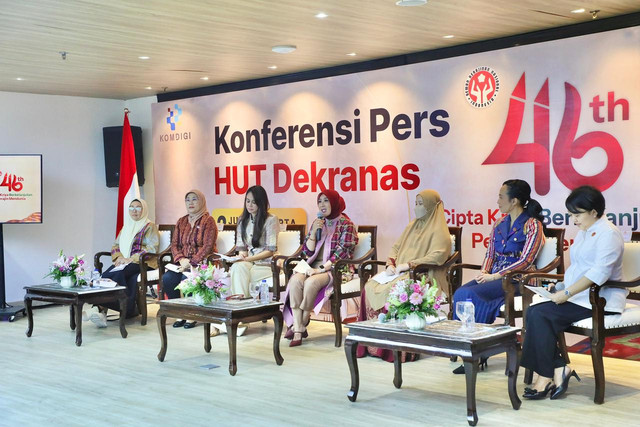 Ketua Harian Dewan Kerajinan Nasional (Dekranas) Tri Tito Karnavian menghadiri Konferensi Pers Hari Ulang Tahun (HUT) ke-46 Dekranas Tahun 2026 di Kantor Pusat Komdigi, Jakarta, Kamis (2/7/2026). Foto: Kemendagri RI
