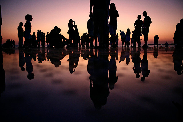 Ilustrasi Outgroup Homogeneity. Foto Unsplash.