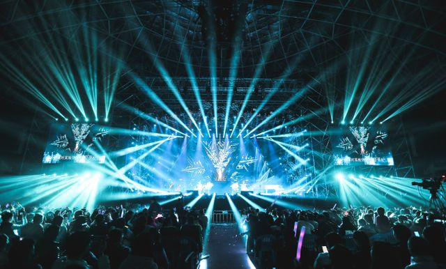 Ilustrasi harga tiket konser BOYNEXTDOOR Jakarta 2026, foto bukan konser yang sebenarnya: Pexels/Teddy Yang