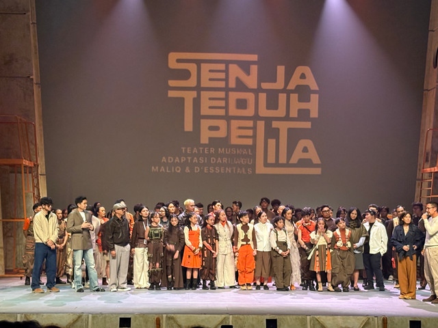 Pertunjukan Musikal Senja Teduh Pelita di Taman Ismail Marzuki, Cikini, Jakarta, Jumat (3/7). Foto: Aprilandika Pratama/kumparan