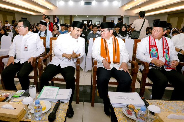 Gubernur DKI Pramono Anung dukung Sekolah Rakyat dan siap sediakan lahan tambahan untuk menampung 1.000 siswa baru di Jakarta, Jumat (3/7/2026). Foto: Dok. Kemensos