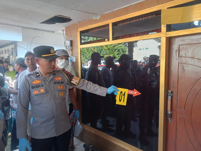 Wanita berinisial MTA (22) ditemukan tewas tanpa busana di rumahnya di Desa Kalipenggung, Kecamatan Randuagung, Kabupaten Lumajang, Jumat (3/7/2026). Foto: Dok. Polres Lumajang