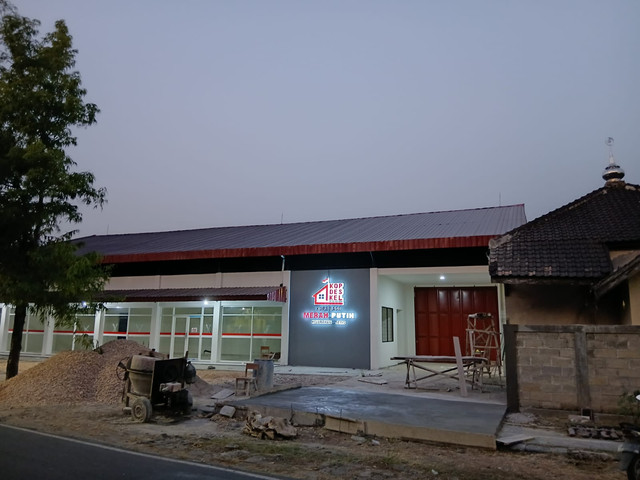 Bangunan Koperasi Kelurahan Merah Putih di Kelurahan Jetis Kecamatan Kota Blora yang berada di kompleks SD 1 Jetis. Foto: Dok. kumparan
