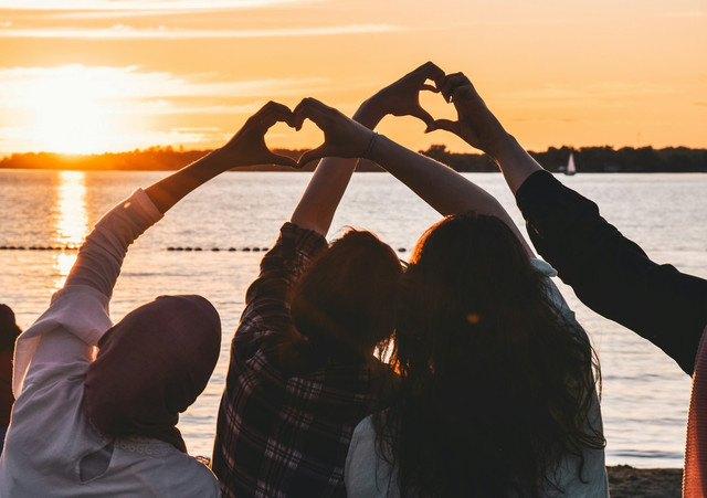 Ilustrasi Interdependence Theory. Foto Unsplash.